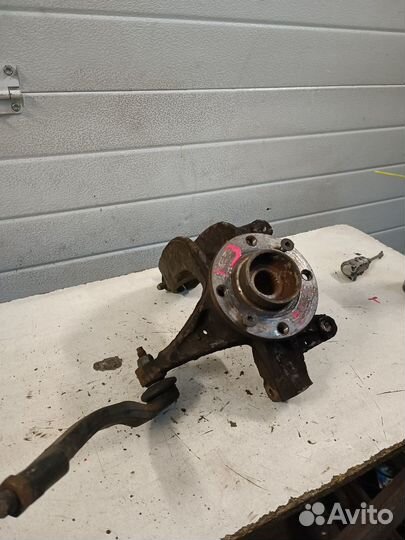 Кулак поворотный renault megane 2 scenic 2