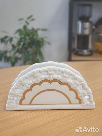 Салфетница новая в коробке