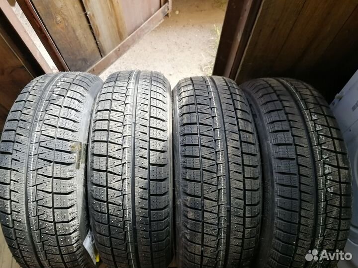 Bridgestone Blizzak Revo GZ 195/60 R15 88S