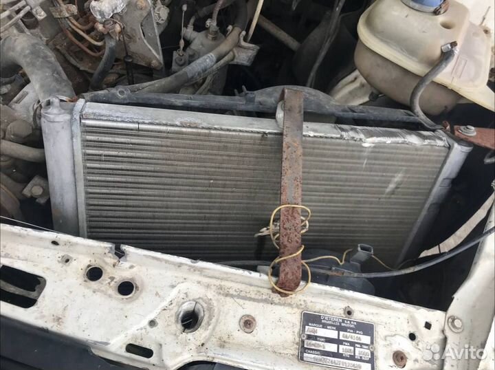 Основной радиатор охлаждения Audi 100 C3