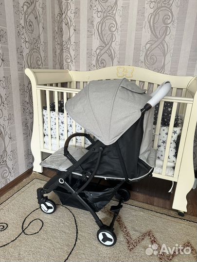 Коляска прогулочная Новая