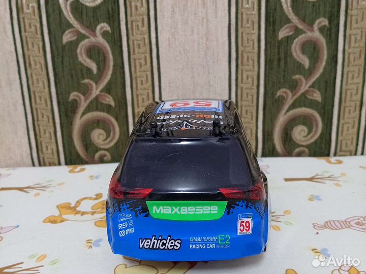 Машинка на радио управление