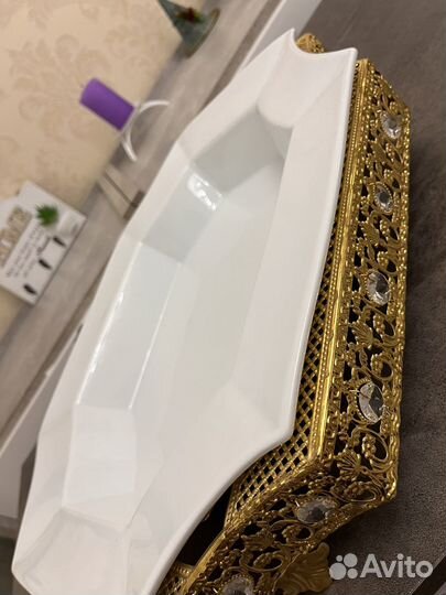 Продам хлебницу в хорошем состоянии