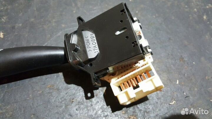 Подрулевой переключатель Subaru Forester SG5 EJ205