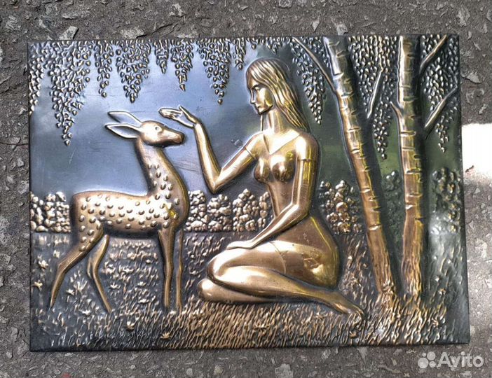 Очень красивая чеканка