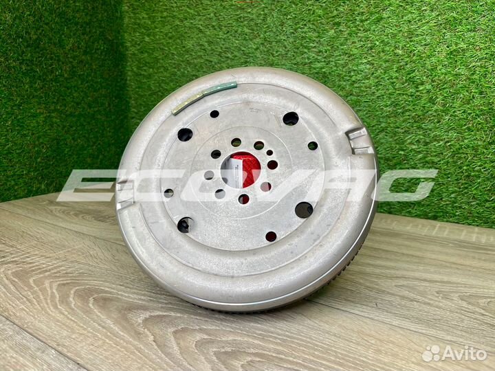 Двухмассовый маховик VAG 1.8 TSI DSG7 (8 / 132)