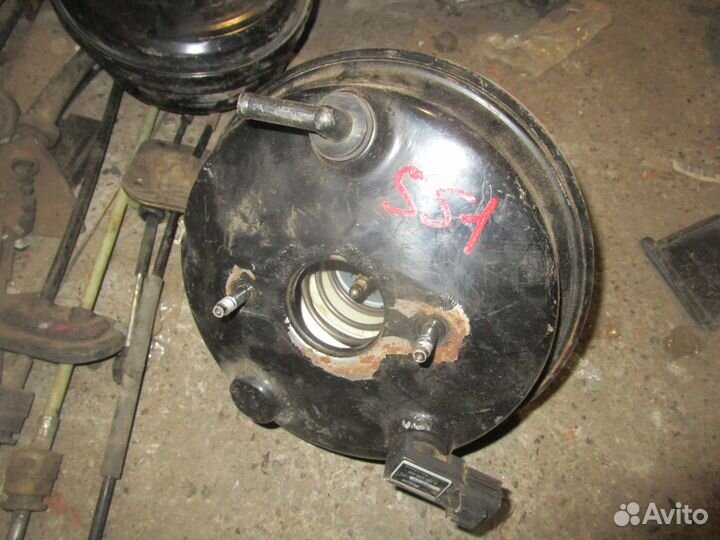 Вакуумник Infiniti FX/QX70