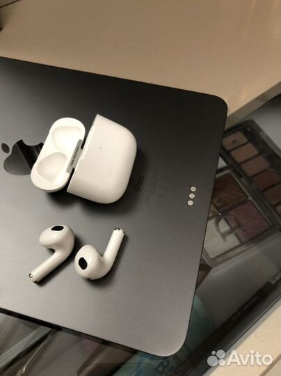 Apple Airpods