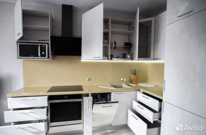 Кухонный гарнитур угловой