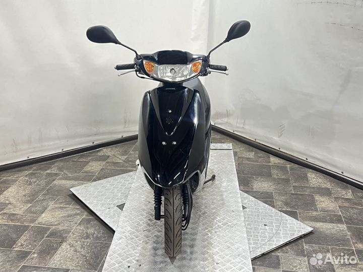 Скутер Honda Dio PGM-FI AF68 (2011г.в.)