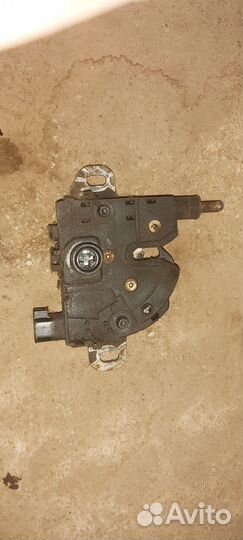 Замок капота ford focus 2