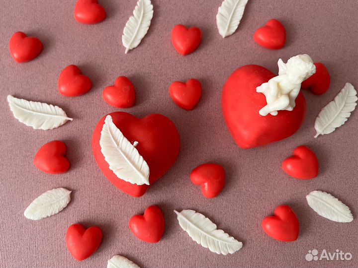 Свеча Красное Сердце с Ангелом