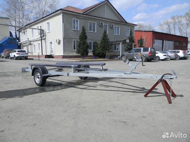 Прицеп легковой для перевозки лодки длинной до 5м