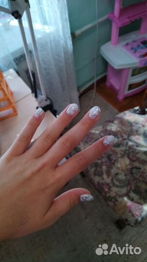 Маникюр на дому