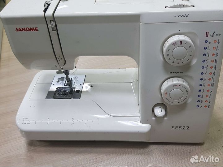 Швейная машинка janome