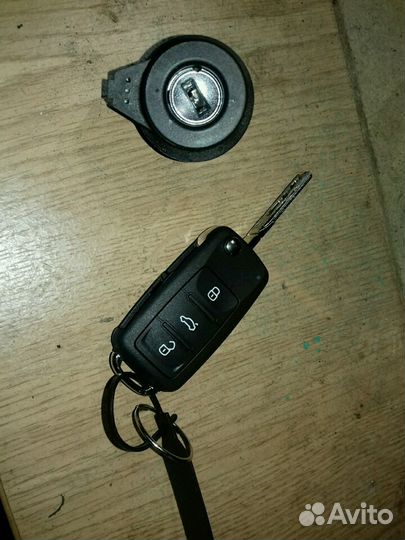 Личинка замка зажигания polo sedan 6r rapid