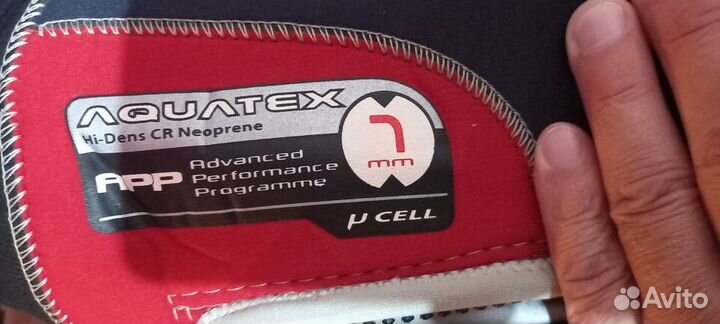 Женский гидрокостюм 7мм (размер М)