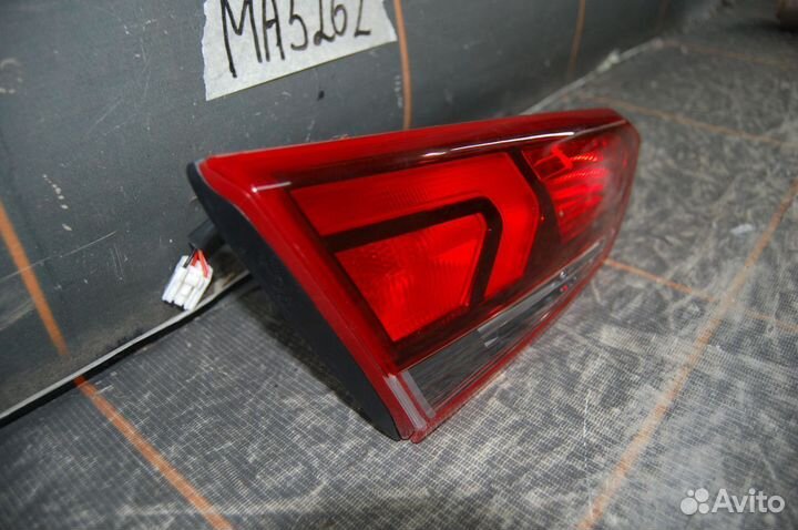 Фонарь внутренний левый - Hyundai Solaris 2