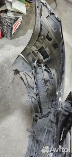 Бампер передний w213