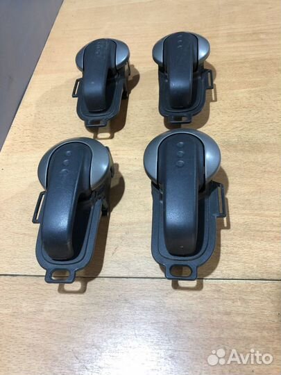 Ручка двери внутренняя Nissan Note E11 (2005—2009)