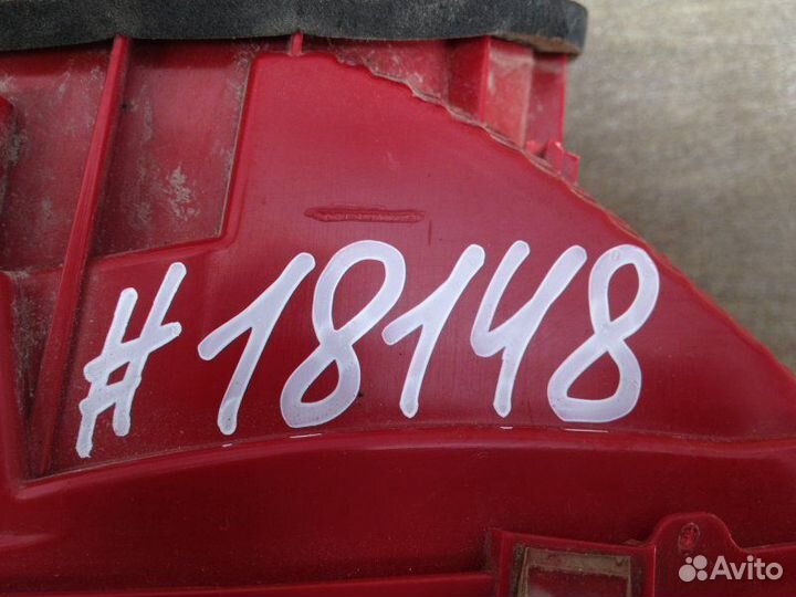 Фонарь правый - вставка в дверь / крышку багажника