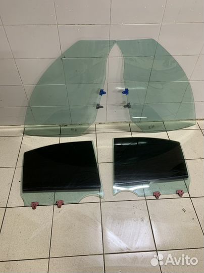 Стекло на nissan almera n16