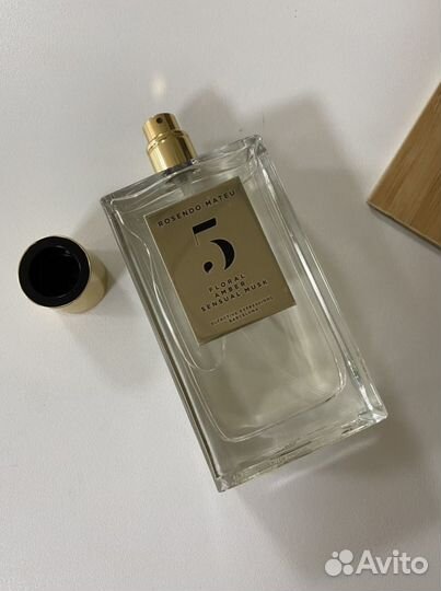 Rosendo Mateu N 5 Floral, Amber, Sensual Musk
