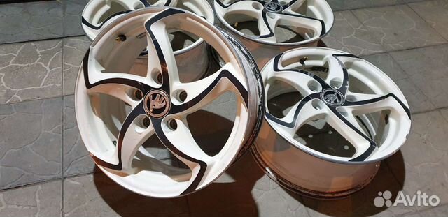Литые диски на Skoda Octavia R15 5x112