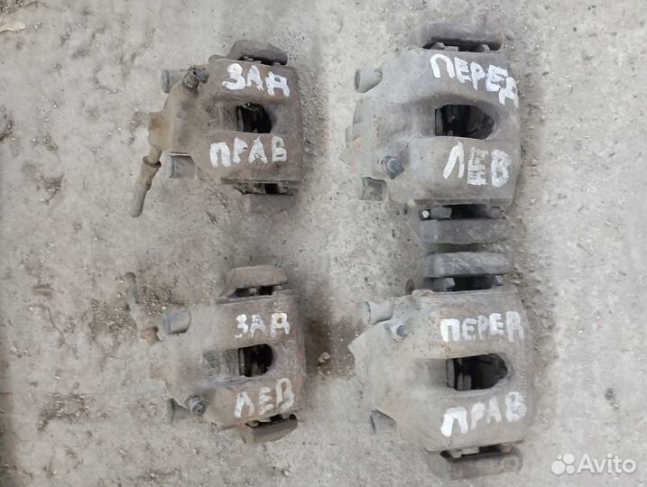 Супорт передний тормозной BMW 3 e46