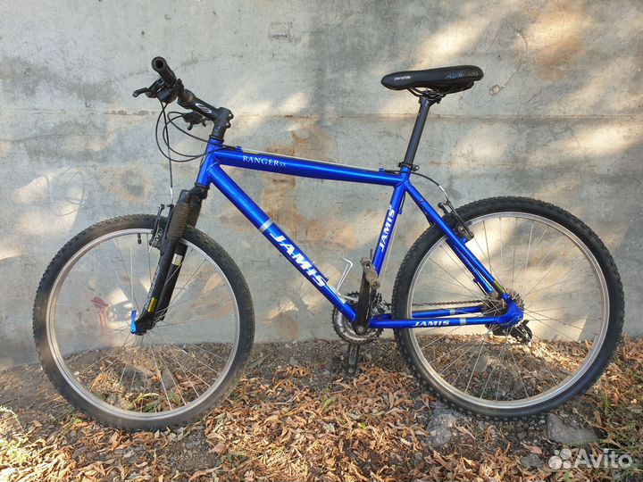 Алюминиевый Jamis 26 ростовка 19