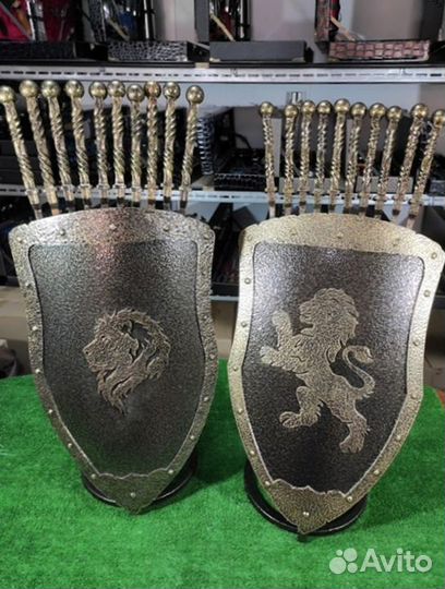 Подставка под шампуры Щит