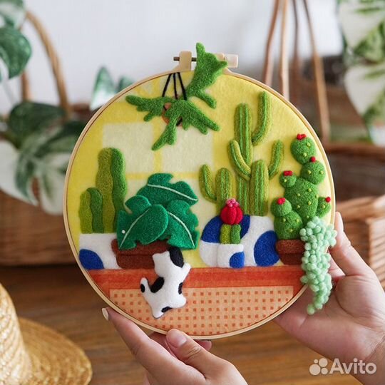 Набор для валяния, вышивки из шерсти Кактус и кот