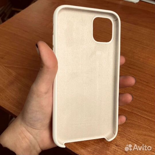 Чехол на iPhone 11