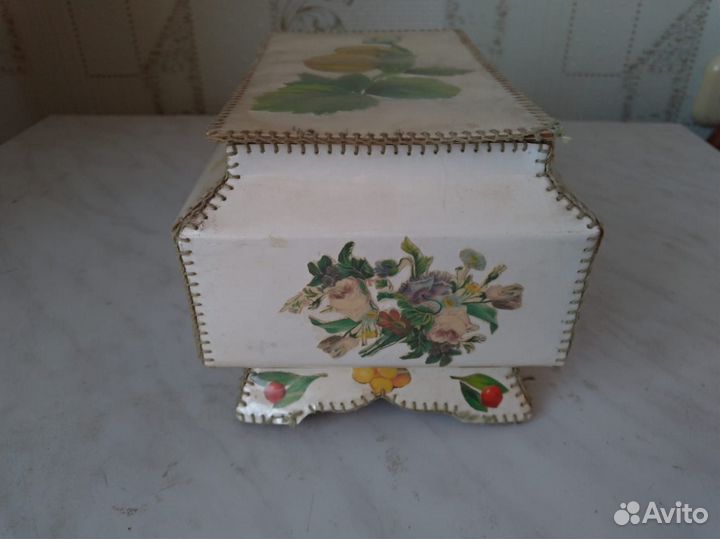 Красивая винтажная шкатулка из СССР