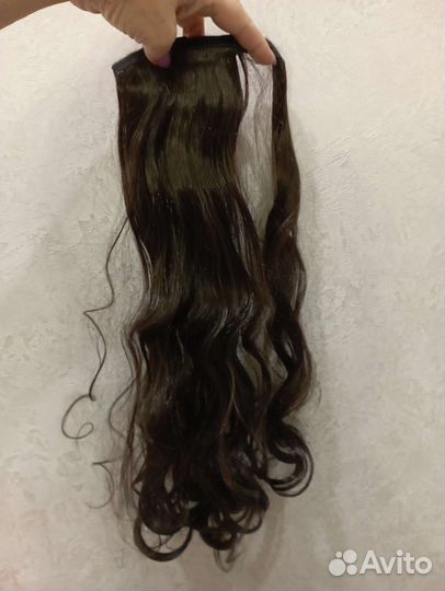 Волосы на заколках искусственные