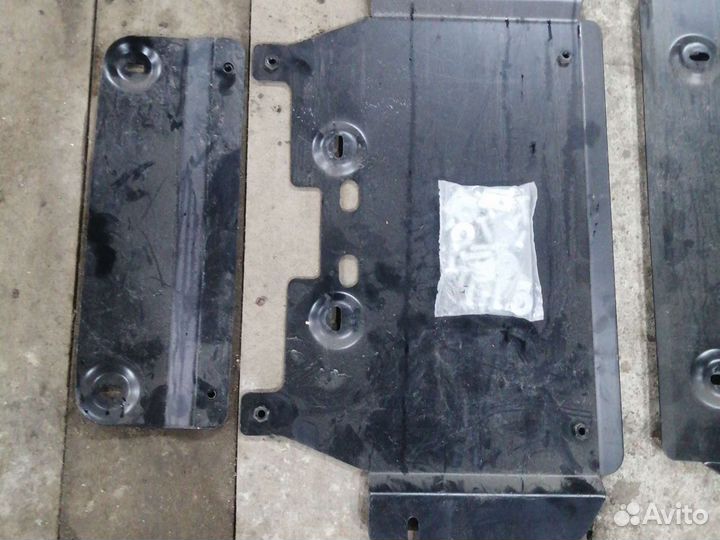 Защита двигателя Мерседес Е Класса