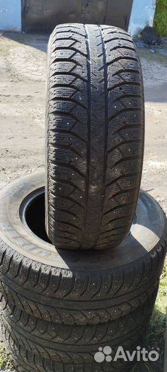 Bridgestone Ice Cruiser 7000 265/65 R17