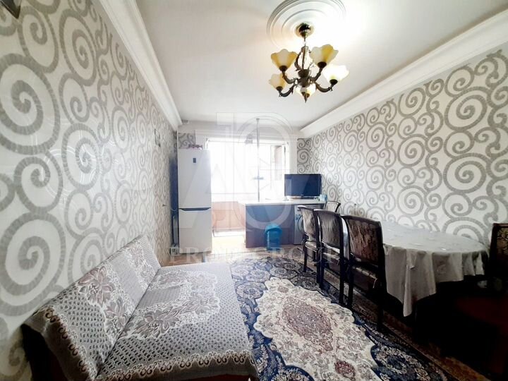 4-к. квартира, 94 м², 9/9 эт.