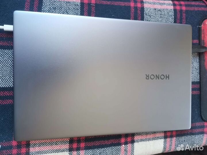 Ноутбук Honor magicbook 15