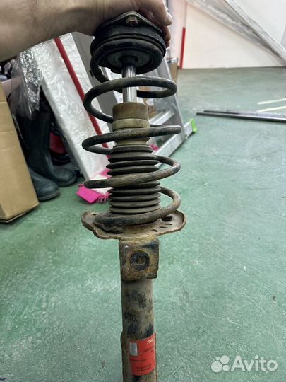 Передние амортизаторы мерседес B class