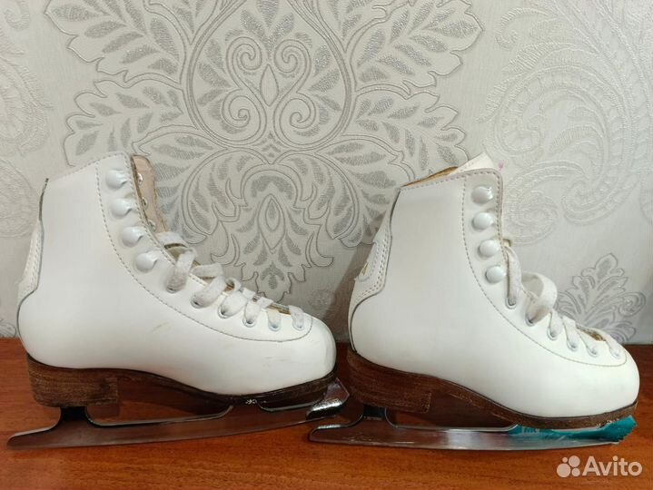 Коньки детские для фигурного катания