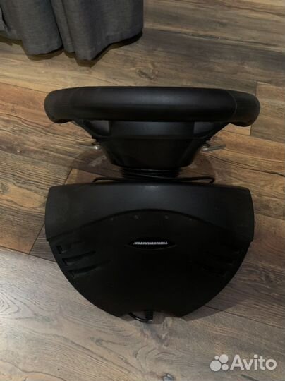 Игровой руль с педалями Thrustmaster T80