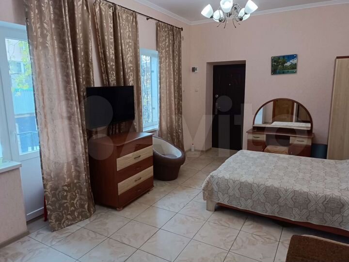 Комната 25 м² в 1-к., 1/2 эт.