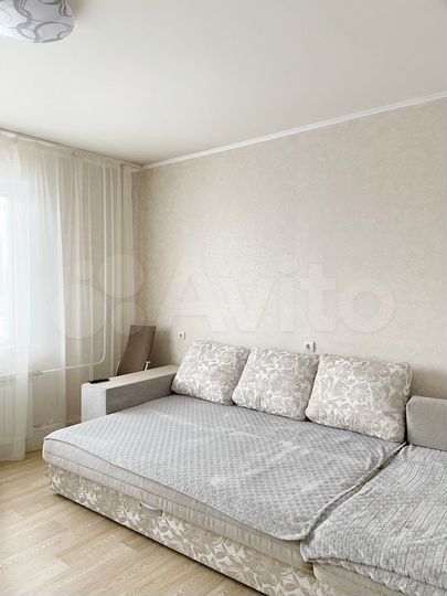 2-к. квартира, 60 м², 4/14 эт.