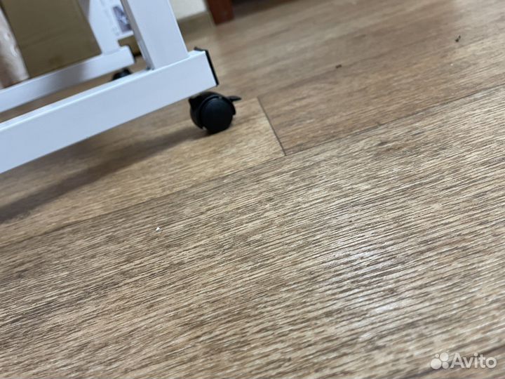 Компьютерный стол новый