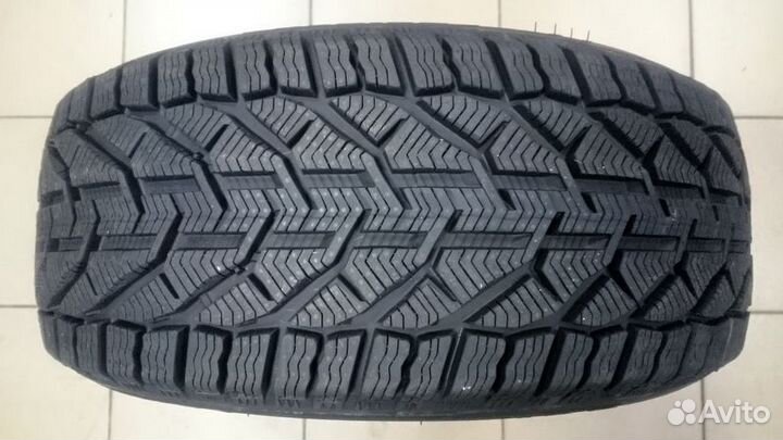 Tigar Winter 275/45 R20 110V