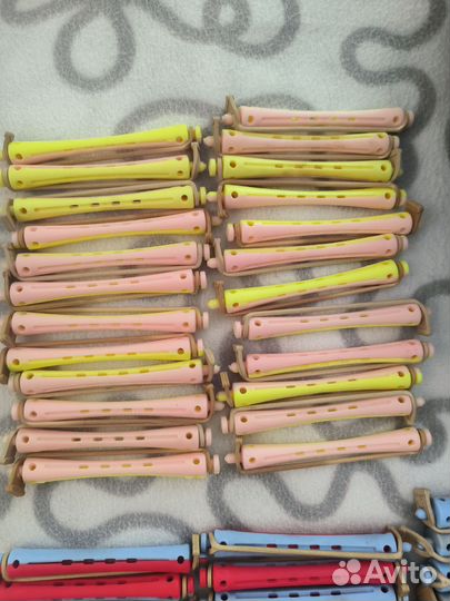 Коклюшки, лоток, бумага для хим завивки