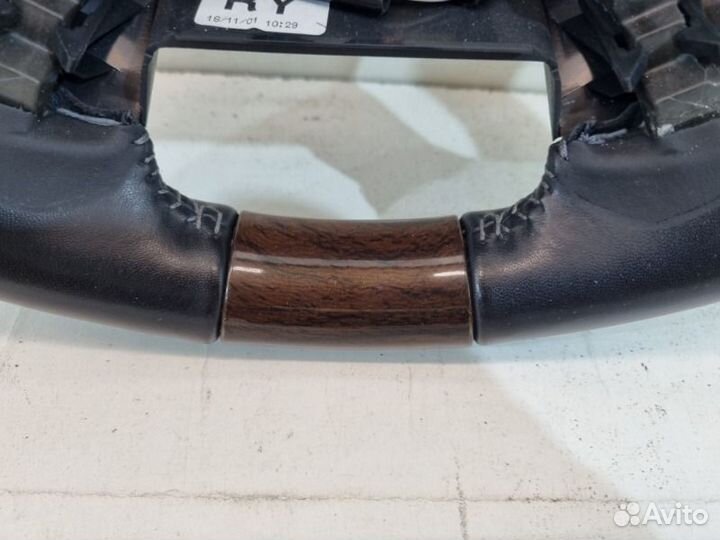 Руль Toyota Land Cruiser 200 2016-2022