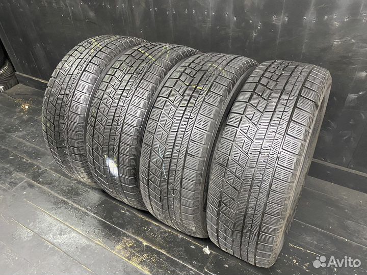 Yokohama Ice Guard IG60 215/55 R17 94Q