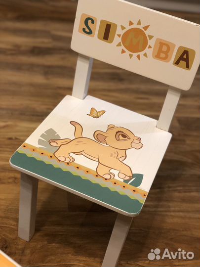 Детский стол со стулом